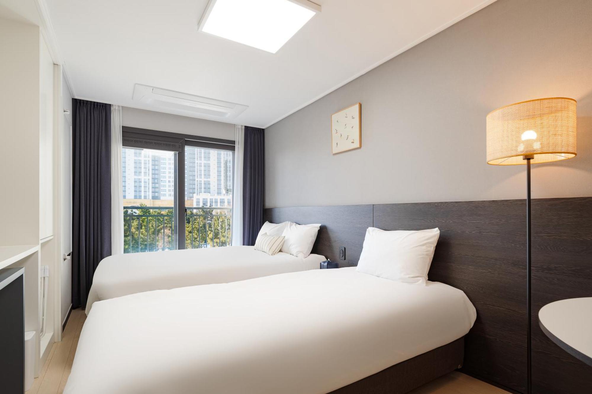 Urbanstay Sokcho Beach Ab エクステリア 写真