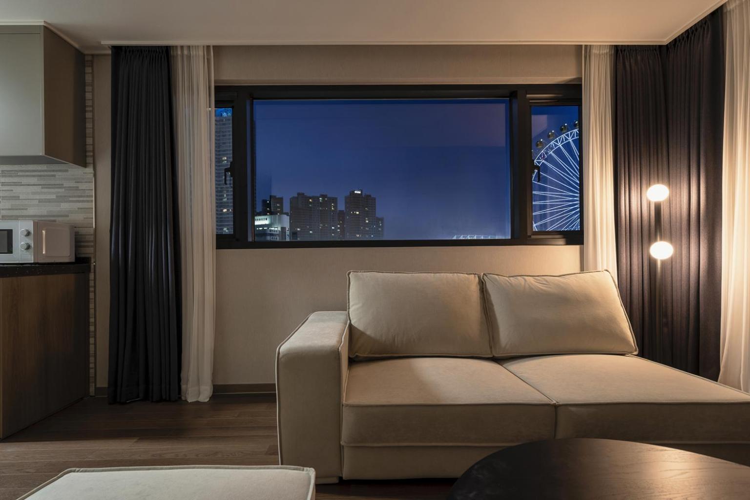 Urbanstay Sokcho Beach Ab エクステリア 写真